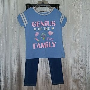 Girls short sleeve shirt and jeggings